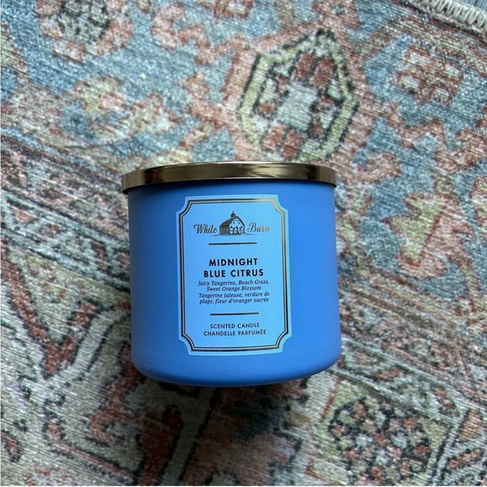 New Bath & Body Works 3-Wick Candle in Midnight Blue Citrus - Picture 2 of 5